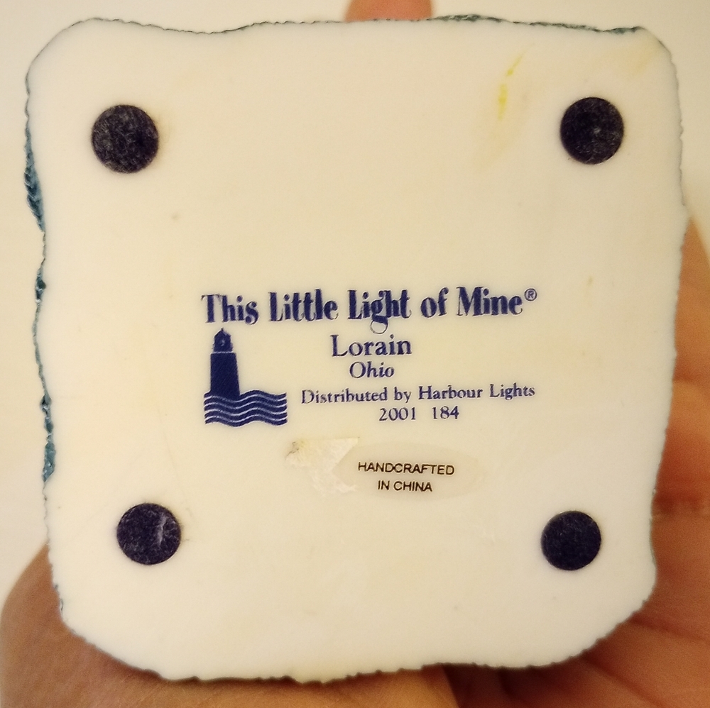 Harbour Lights lighthouse figurines. Rare - Picture 4 of 5